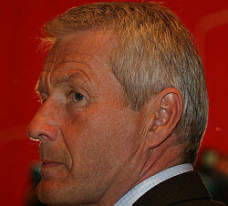 Thorbjørn Jaglan Thorbjørn Jaglan, leader of Socialist International, KGB dupe, Barack Obama voter