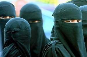 al-jazeera-women-news-anchors al-jazeera-women-news-anchors