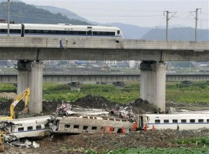 chinese-train-wreck