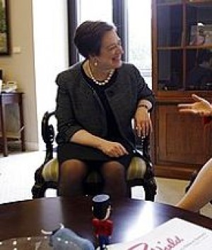 elena-kagan-plug-hole
