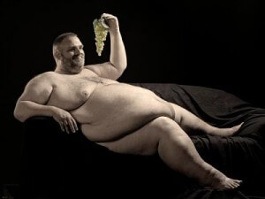 fat-man-salon-correction
