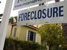 foreclosure-sign foreclosure-sign