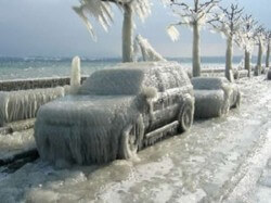 ice_storm_with_iced_cars