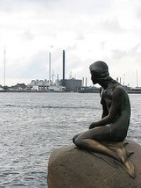 little-mermaid "Is she not eyeing yonder smokestacks?" Seriously, that was True/Slant's caption on this photo (Image by stoneflower via Flickr)