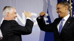 Awkward moment between Democrat Governor Mike Easley and Democrat President Barack Obama (See how easy that was, AP?)