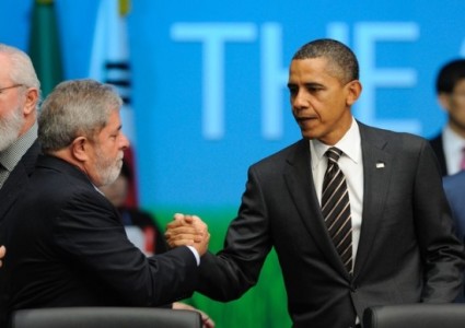 obama-silva-bro-shake