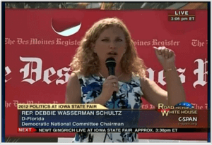 Iowa crowd mistakes DNC chairwoman for Tea Partier and boos her